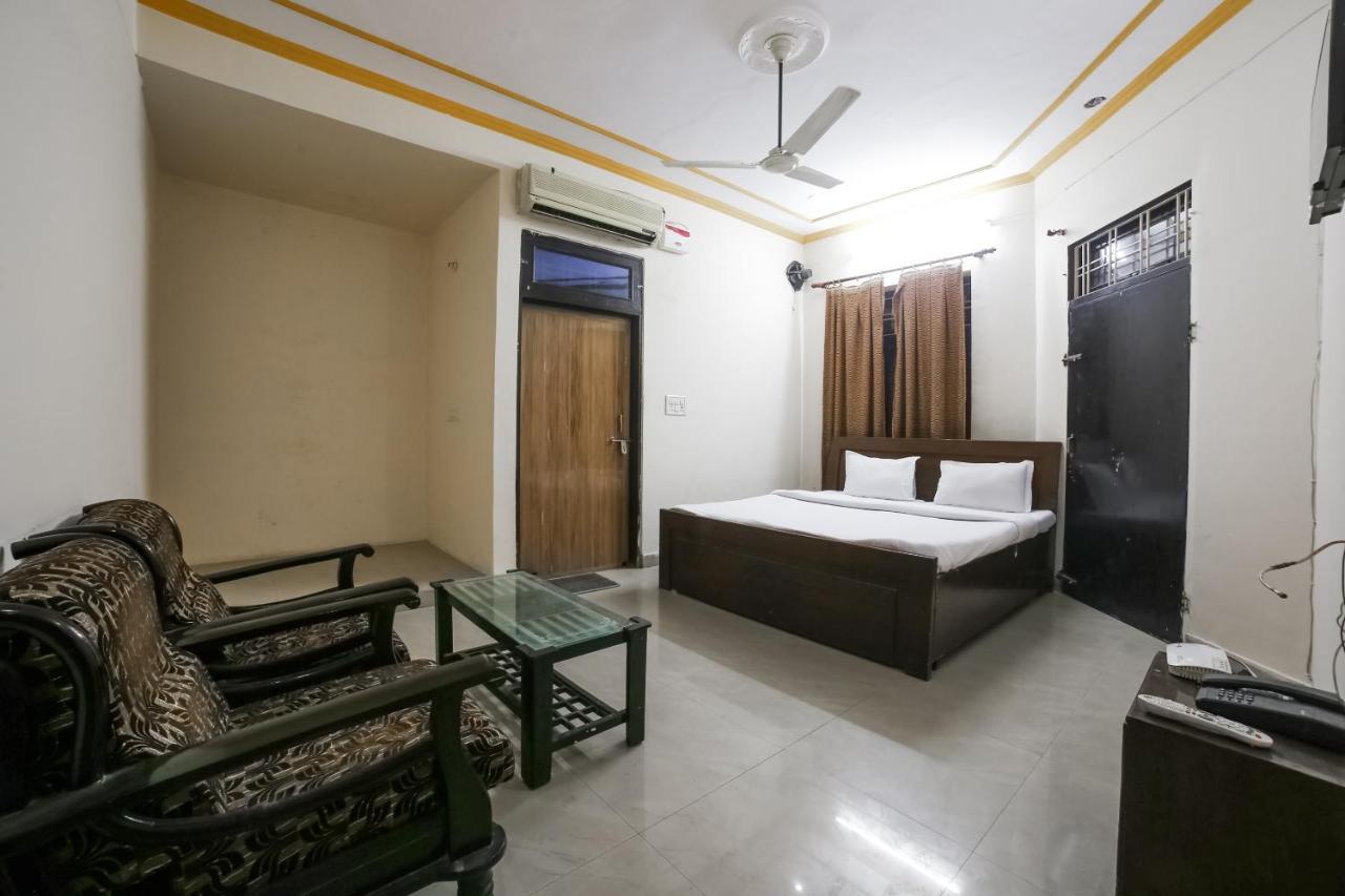 Spot On 38085 Hotel Amer Palace Τζαϊπούρ Εξωτερικό φωτογραφία